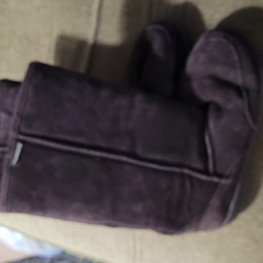 Woman's Bearpaw Boots